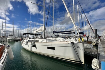 Location Voilier Bénéteau Oceanis 38.1 La Rochelle