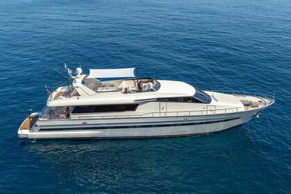 Location Yacht à moteur San Lorenzo 82 Chalcidique