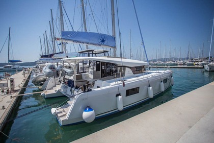 Rental Catamaran Lagoon-Bénéteau Lagoon 42 - 4 + 2 cab. Mallorca