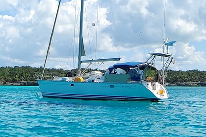 Rental Sailboat Jeanneau Sun Odyssey 42.2 Les Anses-d'Arlet