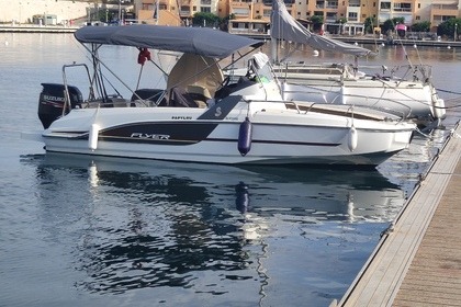 Charter Motorboat Beneteau Flyer 6.6 Port-Saint-Louis-du-Rhône