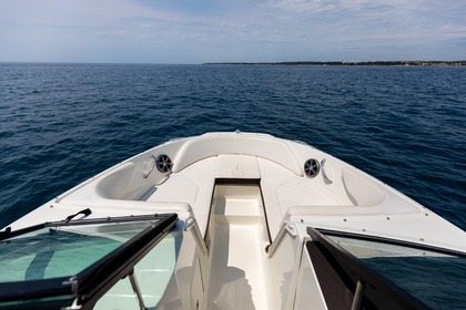 Verhuur Motorboot Sea Ray 190 Spx Poreč