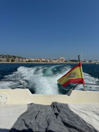 Cannes Motorboat Sunseeker Cobra 13 Metres alt tag text