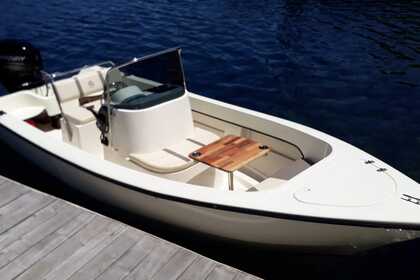 Charter Motorboat A . Villa La Angostura