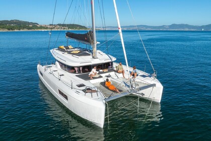 Location Catamaran  Lagoon 43 Furnari