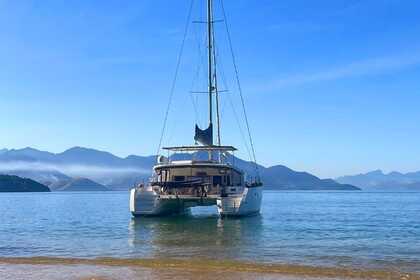 Charter Catamaran Lagoon Lagoon 450 Paraty