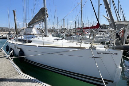 Noleggio Barca a vela Jeanneau Sun Odyssey 379 Saint-Malo