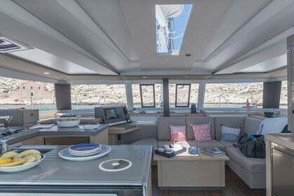 Verhuur Catamaran Fountaine Pajot Astréa 42 Lefkada