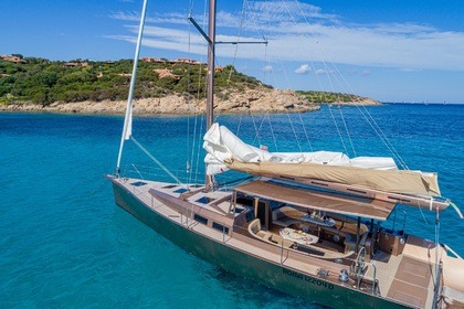 Charter Sailboat Dodyachts 45 été La Maddalena