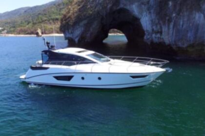 Rental Motorboat Beneteau Gran Turismo 46 Puerto Vallarta