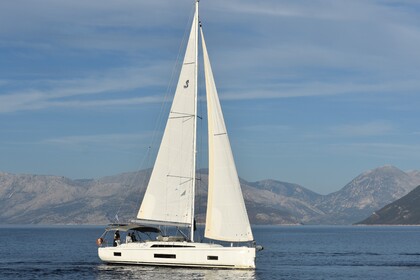 Hire Sailboat  Oceanis 46.1 Lefkada