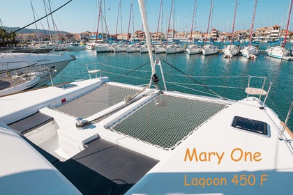 Charter Catamaran Lagoon Lagoon 450f Palairos