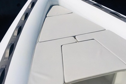 Hire Motorboat Magnus Magnus 6.20 Porto Rotondo