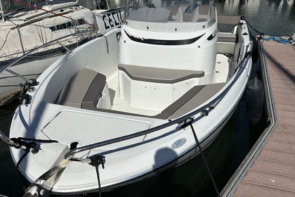 Location Bateau à moteur Jeanneau Cap camarat 6.5 CC série 2 Le Havre