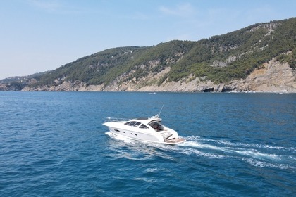 Rental Motorboat AZIMUT ATLANTIS 50 HT La Spezia