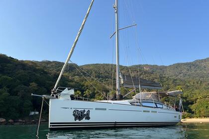 Charter Catamaran Jeanneau Sun Odyssey 44 Angra dos Reis