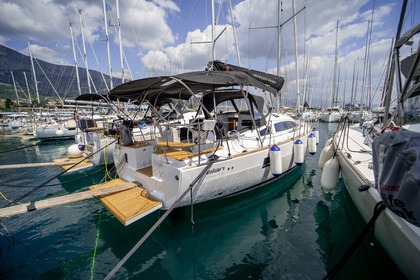 Verhuur Zeilboot  Elan Impression 40.1 Pula