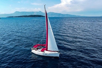 Hire Sailboat Jeanneau Sun Odyssey 32i Corfu