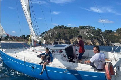 Location Bateau à moteur BENETEAU FIRST 260 Morgat