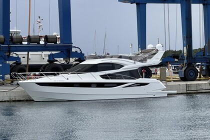 Noleggio Barca a motore Galeon 420 Fly Pola
