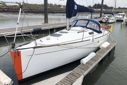 Charter Sailboat Beneteau First 260 Le Verdon-sur-Mer