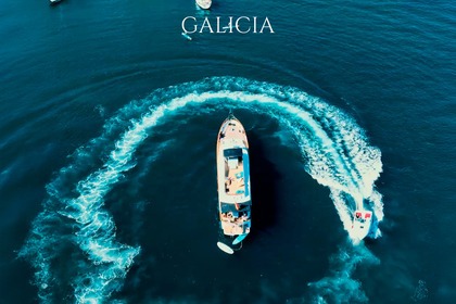 Aluguel Iate a motor Carlo Riva Classic Yacht OCEAN FALCON By ALBARARI Corunha