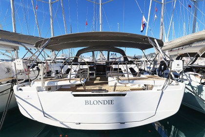 Charter Sailboat Hanse Yachts Hanse 460 - 4 cab. Brač