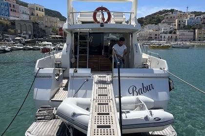 Aluguel Lancha Gianetti Gianetti 46 Fly Gallipoli