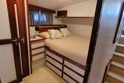 Rental Motorboat Hatteras 1985 La Paz