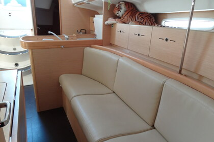 Hire Sailboat Beneteau First 40.7 Saint John