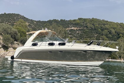 Charter Motorboat Formula 36 Perfοrmance Cruiser Athens