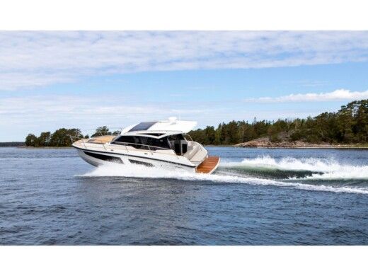 Motorboat  Grandezza 30 OC boat plan