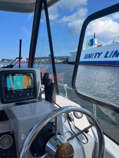 Estetino Motorboat Stillo yachts Stillo 30 alt tag text