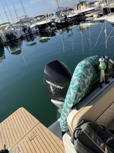 Altea Hills Motorboat Quicksilver Activ 875 Sundeck alt tag text