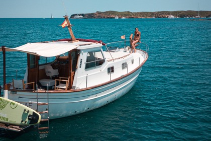 Charter Motorboat Myabca 32 Menorca