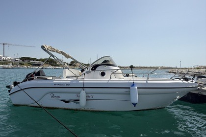 Rental Motorboat Ranieri Shadow 20 Catanzaro Lido