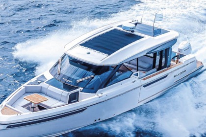 Charter Motorboat SAXDOR 400 GTO Porto Rotondo