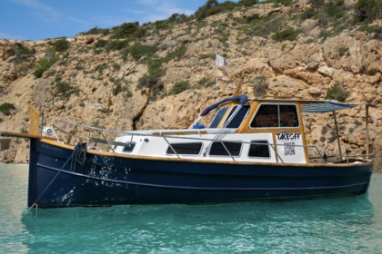 Charter Motorboat Barco clásico Llaüt Ibicenco Sant Antoni de Portmany