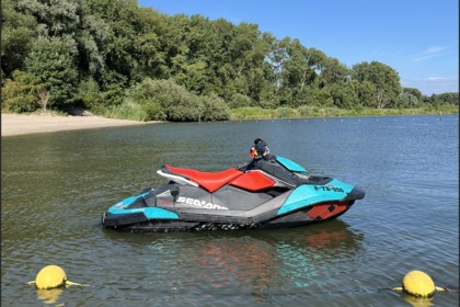 Verhuur Jetski Seadoo Spark Heinenoord