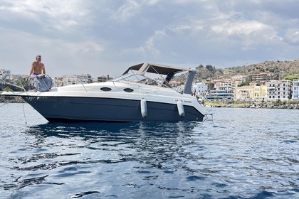 Noleggio Barca a motore Regal Commodore 258 Catania