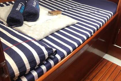 Miete Segelboot Beneteau Oceanis Clipper 393 Baiona