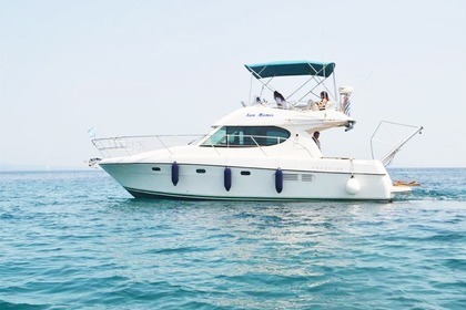 Charter Motorboat Jeanneau Prestige 32 Chalkidiki