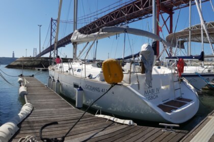 Charter Sailboat Beneteau Oceanis 411 Lisbon
