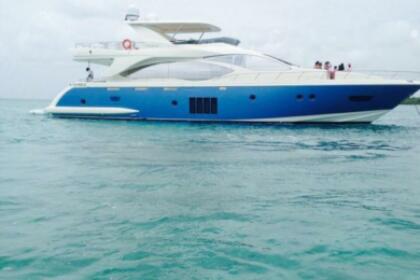 Charter Motor yacht Azimut 86 La Romana