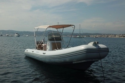 Miete RIB Zodiac Medline 660 Antibes