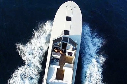Rental Motorboat Itama 38 Naples