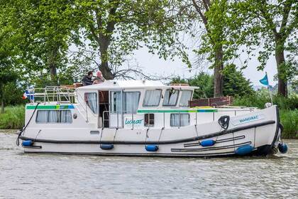 Charter Houseboat Pénichette Flying Bridge 1165 FB Saint-Léger-sur-Dheune