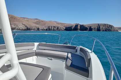 Verhuur Motorboot jeanneau jeanneau cap camarat 9.0 wa Lanzarote