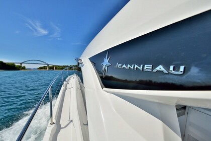 Rental Motorboat Jeanneau Leader 36 Porat