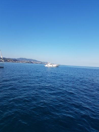 Barcelona Motor Yacht Sunseeker 50 Camargue alt tag text